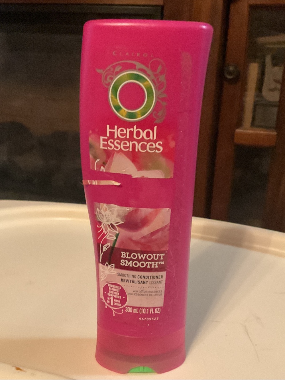 Herbal Essences Blowout Smooth Pink Smoothing Conditioner unopened